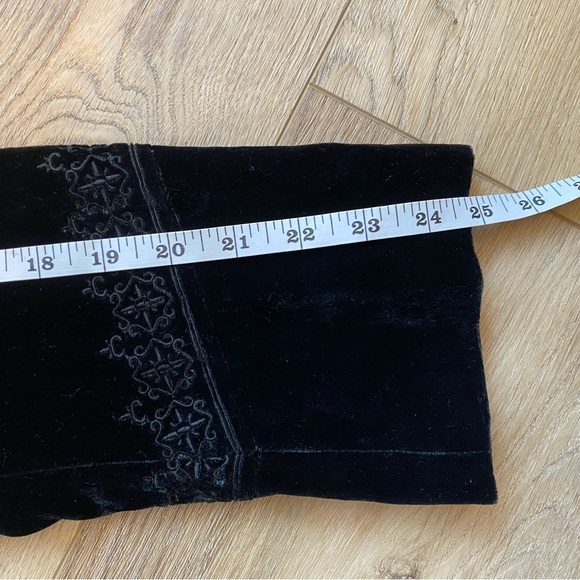 Le Chateau Black Embroidered Women's Napoleon Style Blazer - Picture 10 of 14